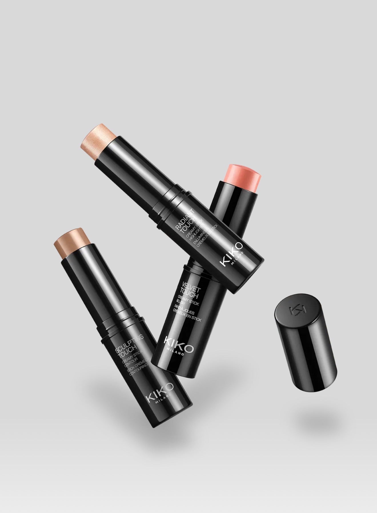 kiko MilanoContouring Face Set
Kit de maquillaje facial con 3 sticks: colorete, iluminador y contorno facial