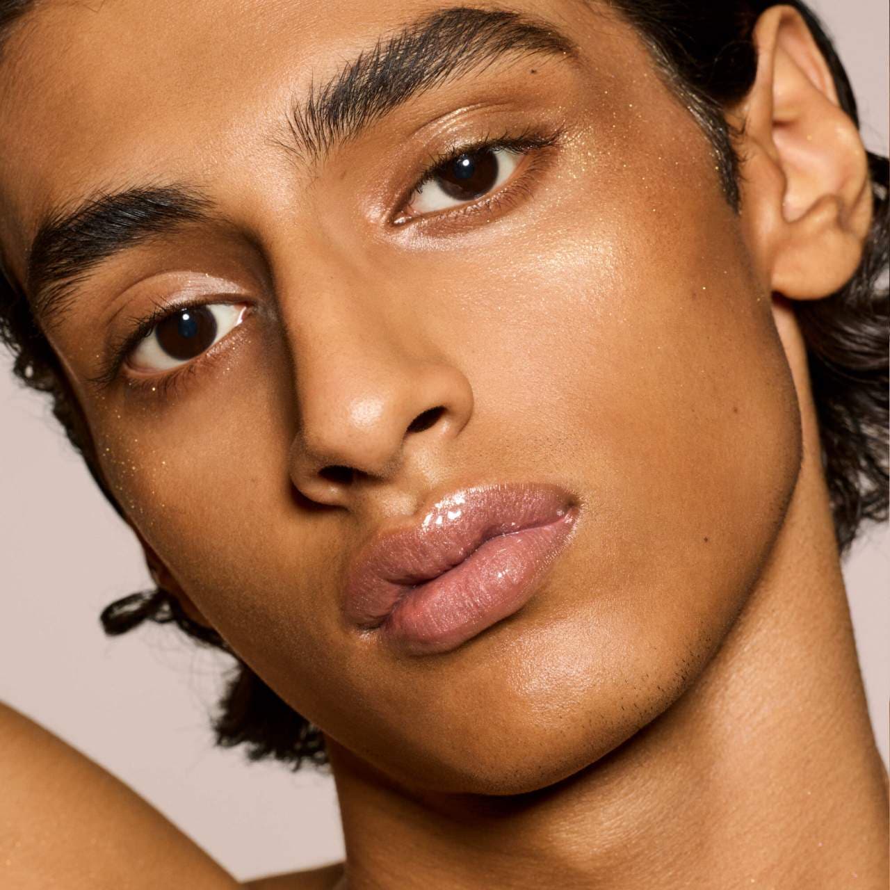 Fenty Beauty by Rihanna  Gloss Bomb Universal Lip Gloss Luminizer