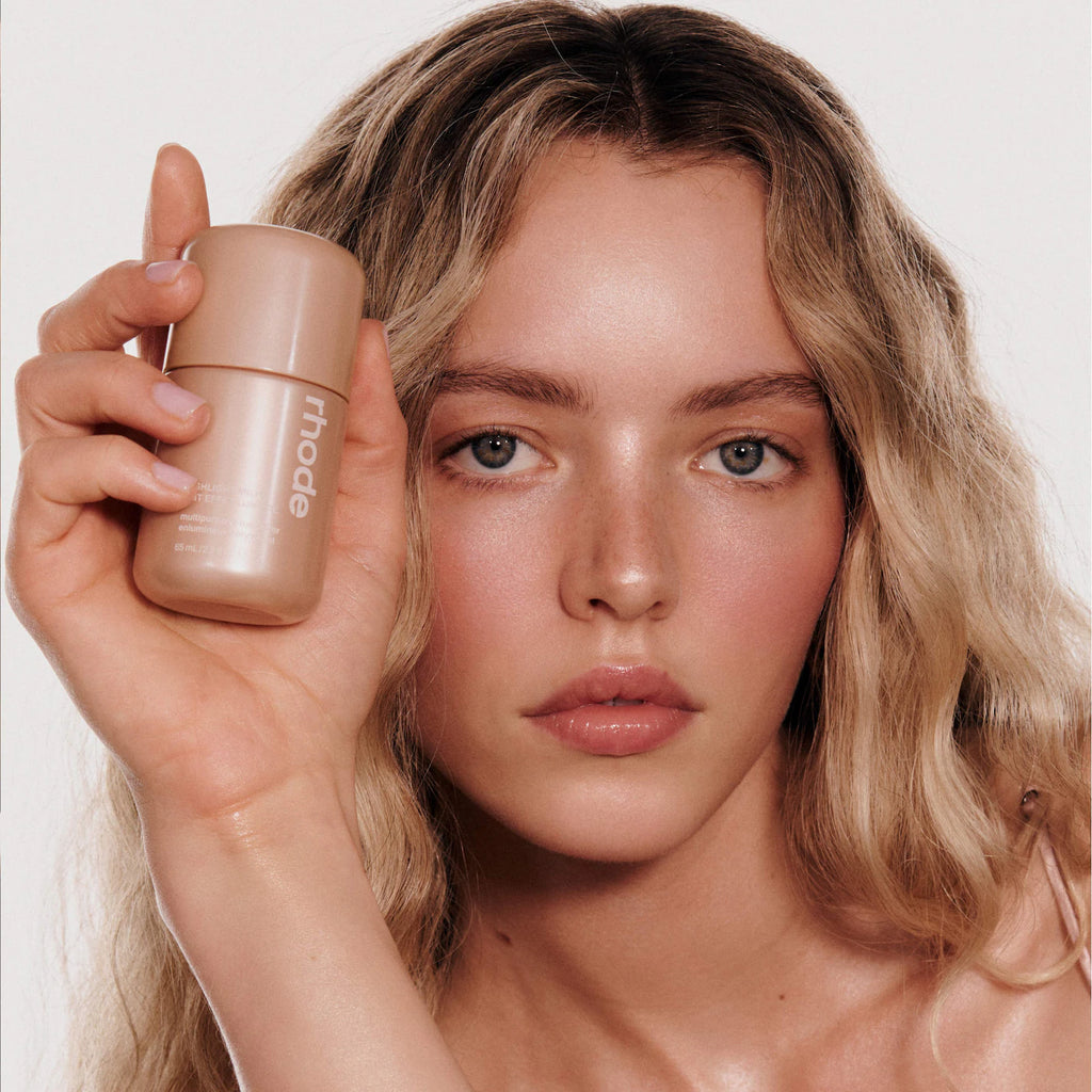 Rhode Iluminador multiusos Highlight Milk